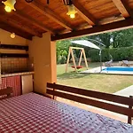 Sunny Garden With Pool * Loborika