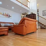 Villa Sunny Garden With Pool *
