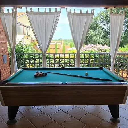 Sunny Garden With Pool * Loborika