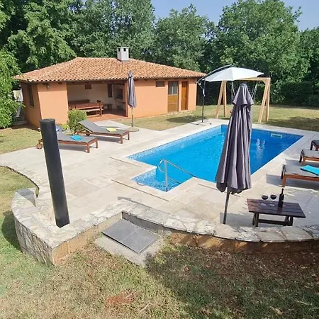 Willa Sunny Garden With Pool *