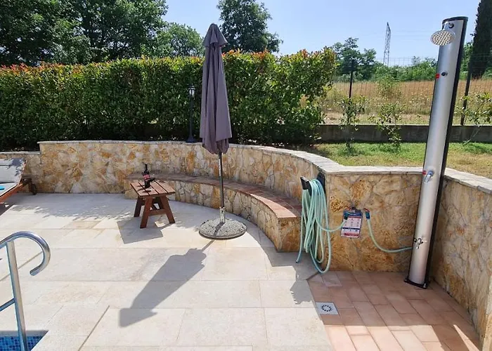 Sunny Garden With Pool Villa Loborika