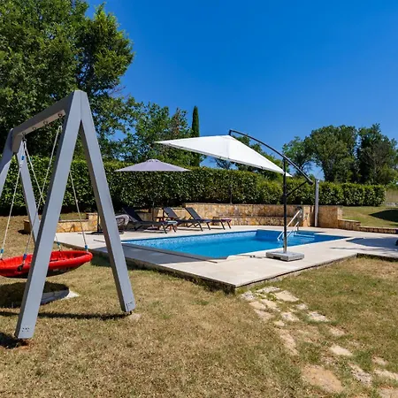 Sunny Garden With Pool