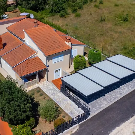 Sunny Garden With Pool Villa